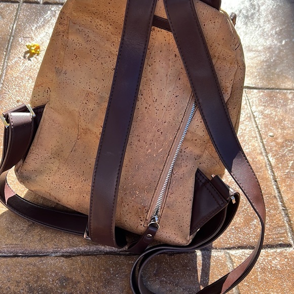Limoncello cork backpack - Picture 4 of 7